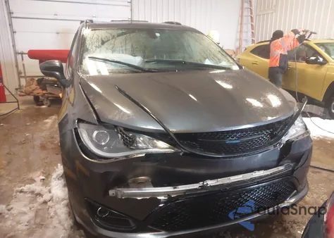 2020 Chrysler Pacifica Hybrid Touring L из США, поврежденный, VIN 2C4RC1L79LR258086